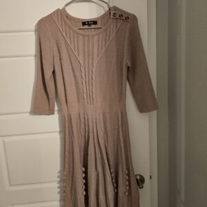 Elegant Beige Knit Dress